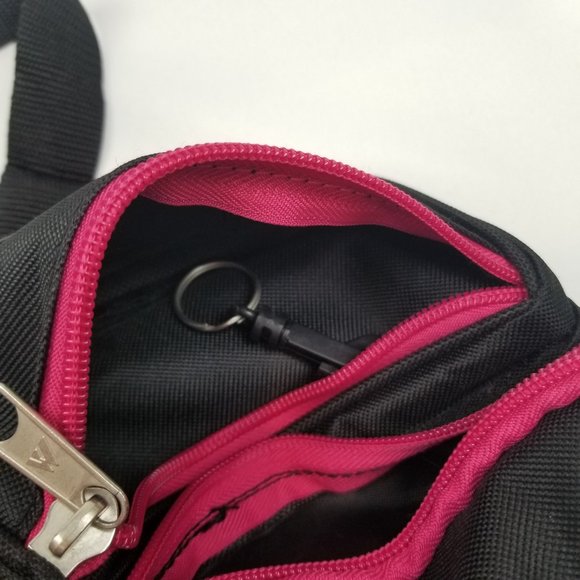 Everest Tourist Retro Black & Hot Pink Fanny Waist Pack NWOT - Picture 3 of 7